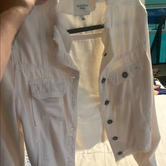 Hidden Frayed White Denim Jacket s never worn/ brand new - Picture 2 of 5